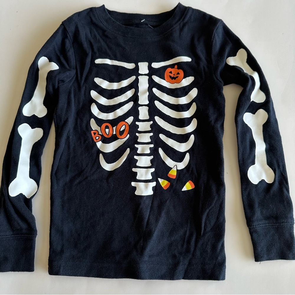 🙂4/$20 Carters Skelton Shirt